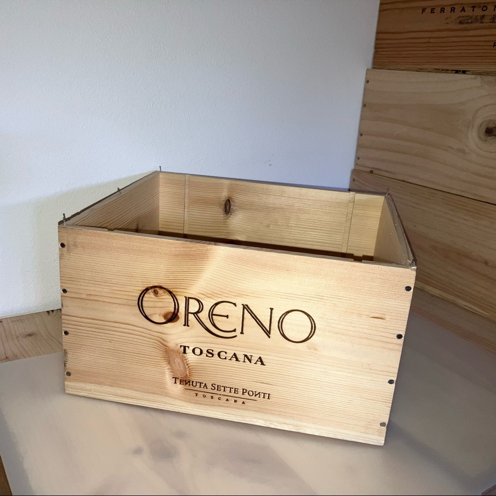 Wine crate, wood crate, wooden wine crate